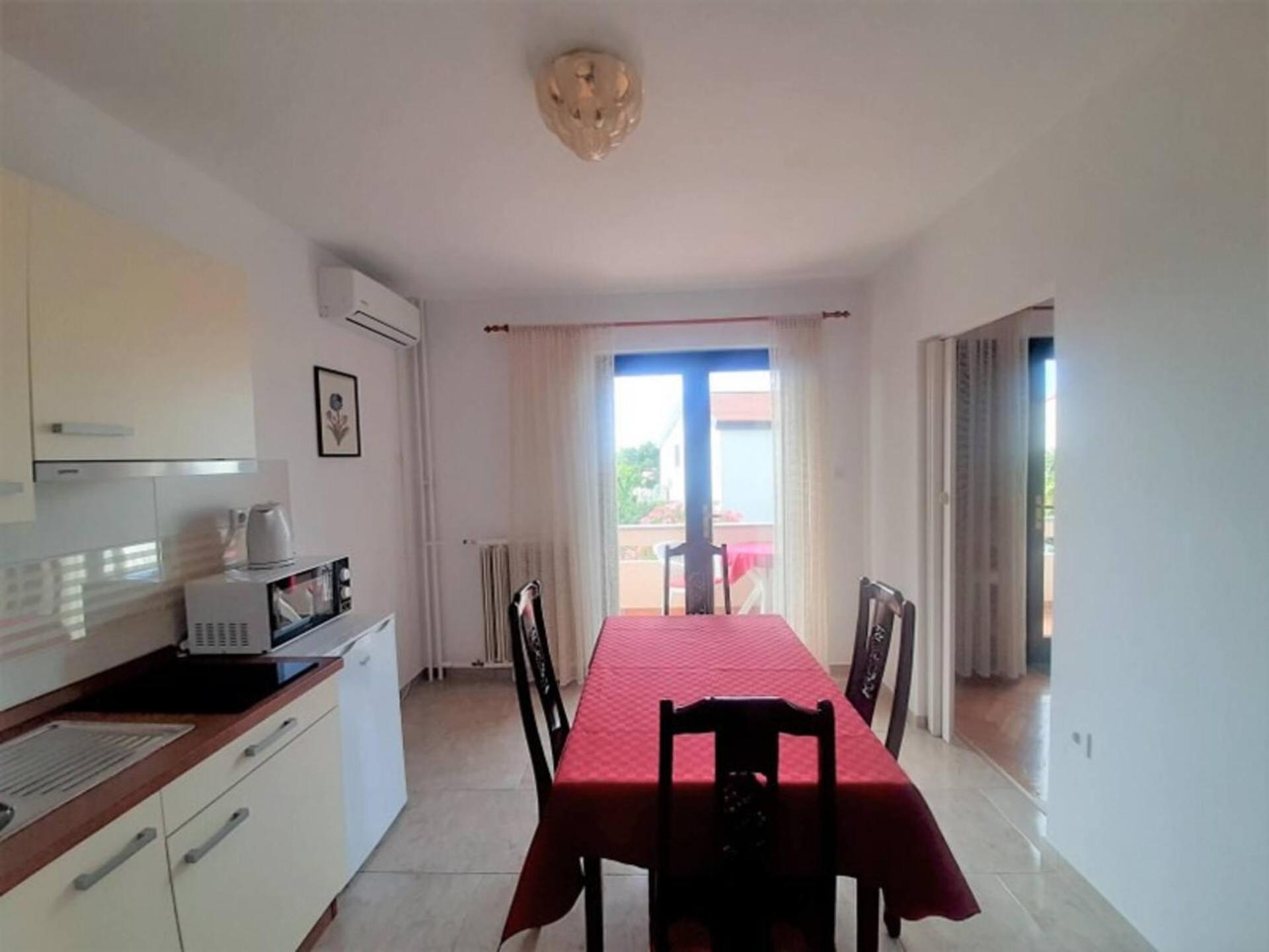 Guest House Helena Close To Beach Крк Экстерьер фото