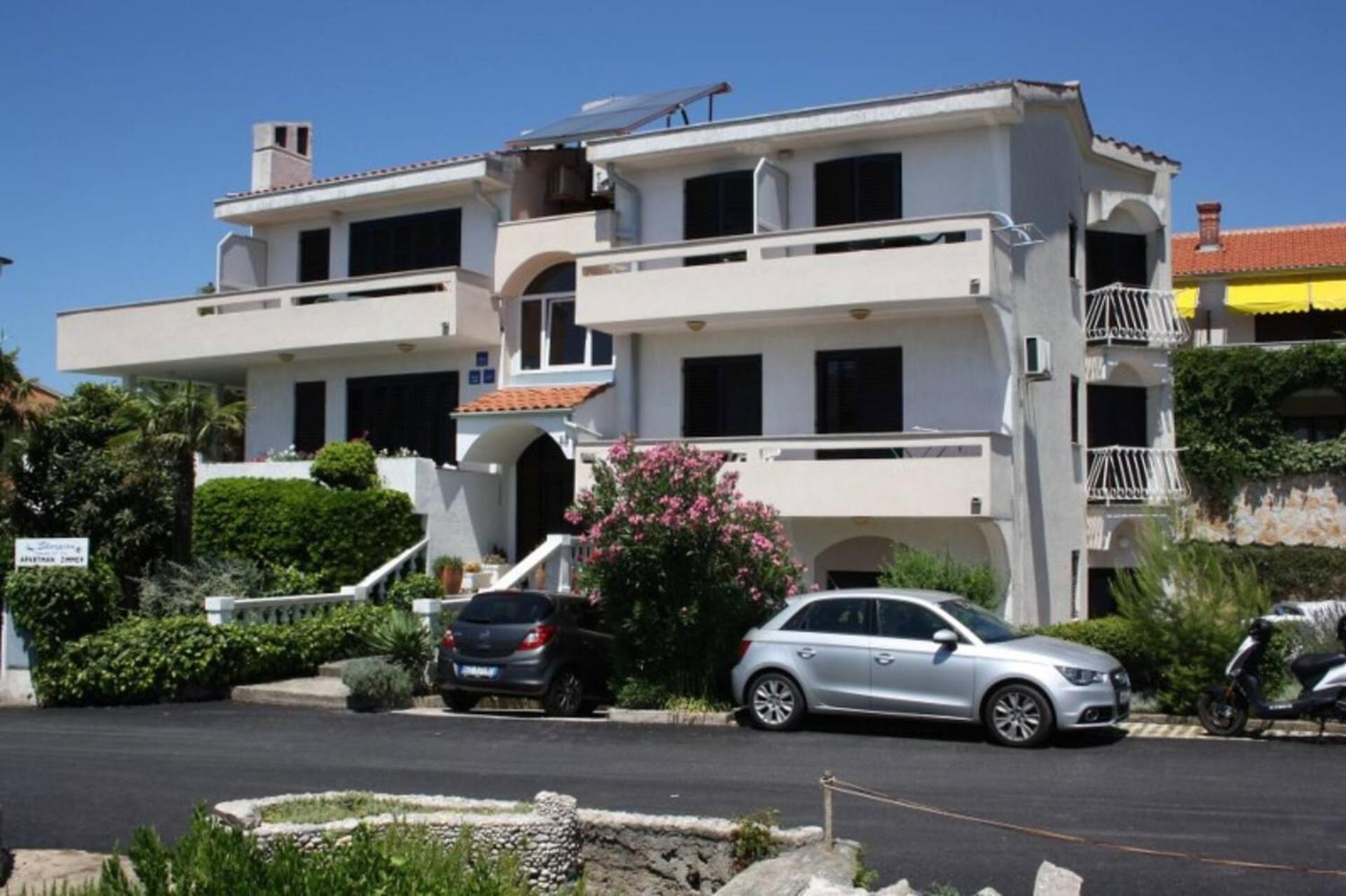 Guest House Helena Close To Beach Крк Экстерьер фото