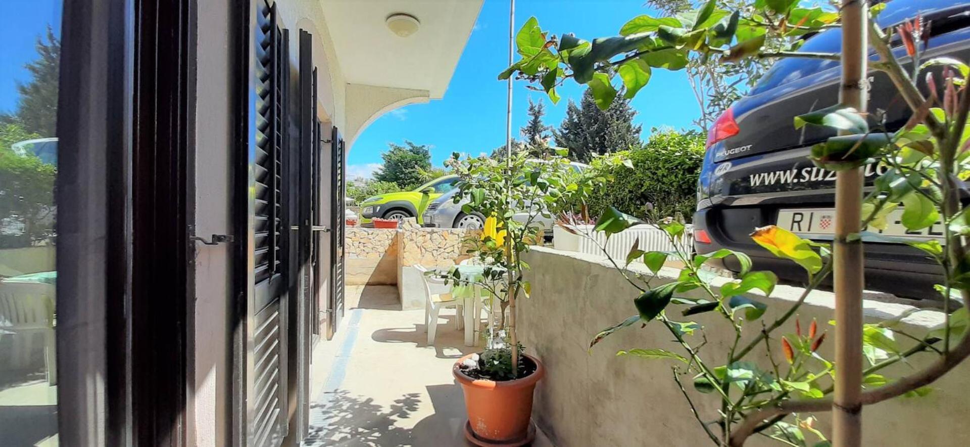 Guest House Helena Close To Beach Крк Экстерьер фото
