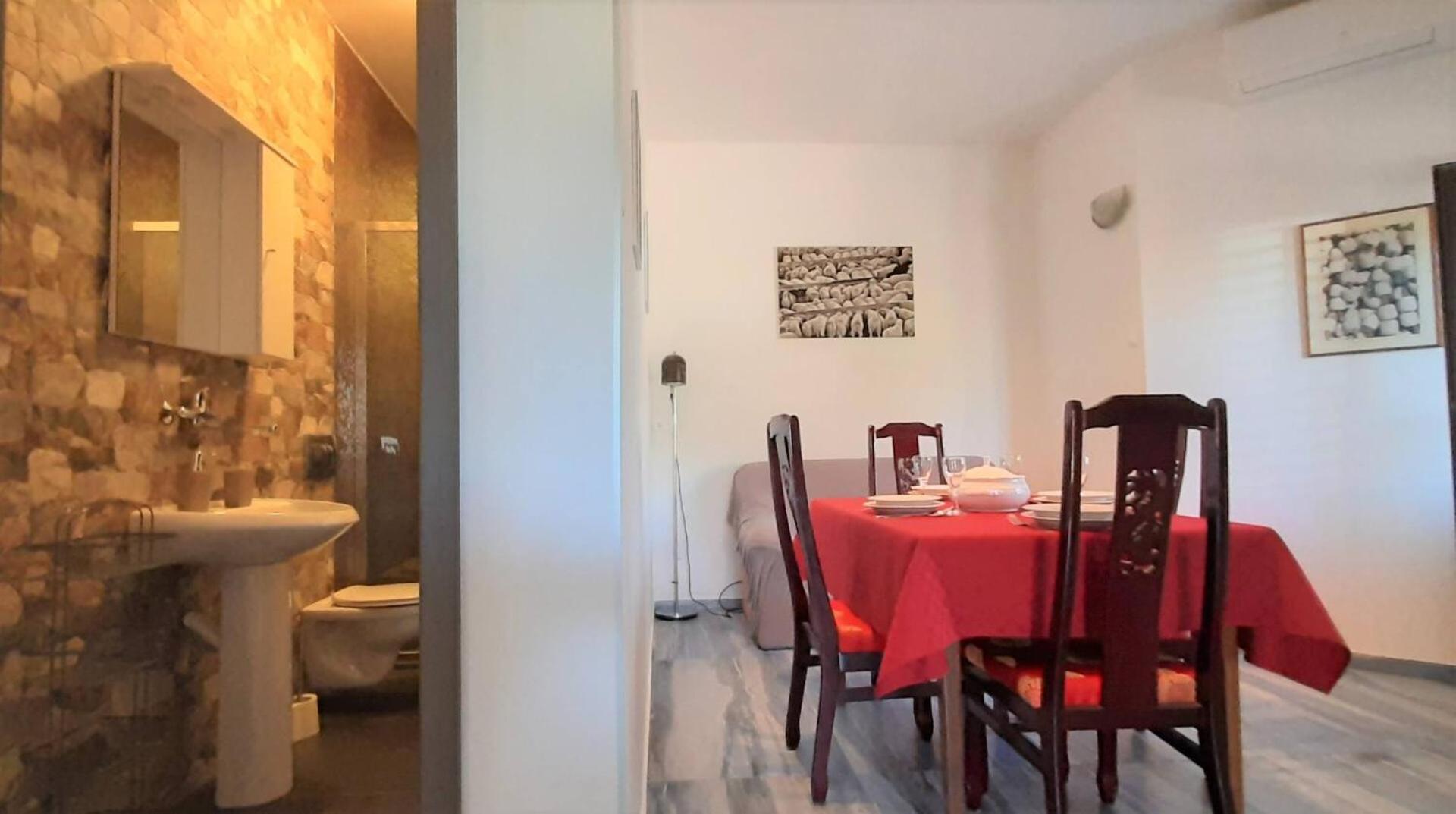 Guest House Helena Close To Beach Крк Экстерьер фото